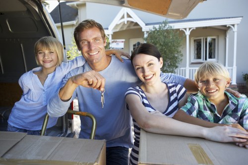 Packing and preparation checklist for a local van move in Mayfair